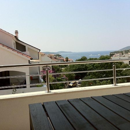 Apartments Riljic Hvar Town Exterior photo